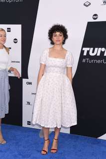 Alia Shawkat feet photo thumbnail