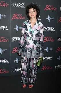 Alia Shawkat feet photo thumbnail