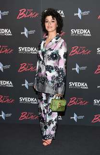 Alia Shawkat feet photo thumbnail