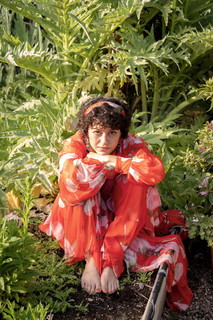 Alia Shawkat feet photo thumbnail