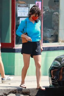 Alia Shawkat feet photo thumbnail