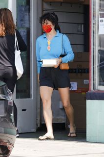 Alia Shawkat feet photo thumbnail