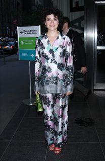 Alia Shawkat feet photo 8