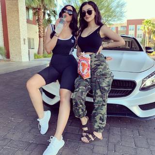 Alia Shelesh feet photo thumbnail