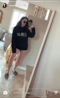 Alia Shelesh feet photo thumbnail