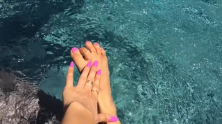 Alia Shelesh feet photo thumbnail