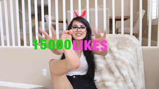 Alia Shelesh feet photo thumbnail