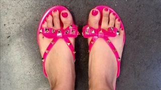 Alia Shelesh feet photo thumbnail