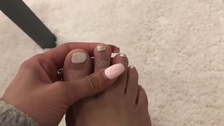 Alia Shelesh feet photo thumbnail