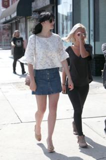Aliana Lohan feet photo 5