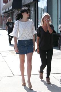 Aliana Lohan feet photo 2