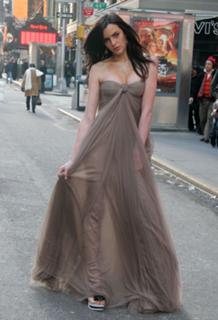 Aliana Lohan feet photo 6
