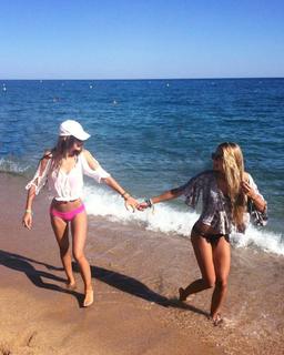 Alica Schmidt feet photo thumbnail