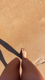 Alica Schmidt feet photo thumbnail