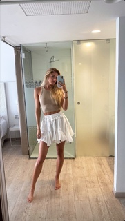 Alica Schmidt feet photo thumbnail
