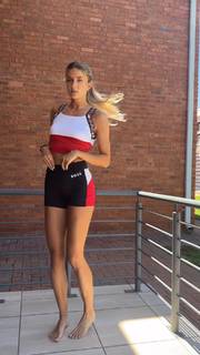 Alica Schmidt feet photo thumbnail