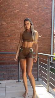 Alica Schmidt feet photo thumbnail