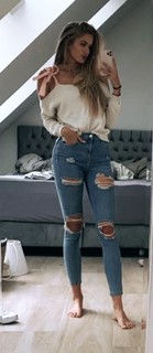Alica Schmidt feet photo thumbnail