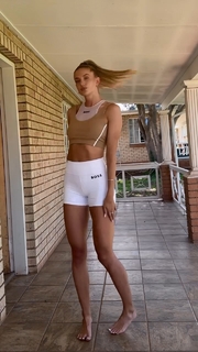 Alica Schmidt feet photo thumbnail