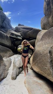 Alica Schmidt feet photo thumbnail