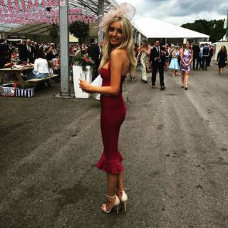 Alice Barlow feet photo 3