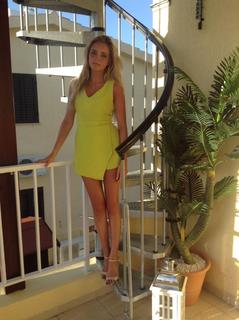 Alice Barlow feet photo 12