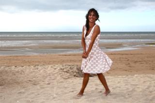 Alice Belaïdi feet photo thumbnail