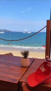 Alice Belaïdi feet photo thumbnail