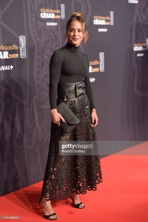 Alice Belaïdi feet photo thumbnail