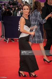 Alice Belaïdi feet photo thumbnail