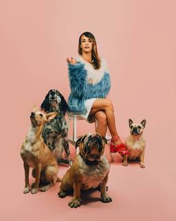 Alice Belaïdi feet photo thumbnail