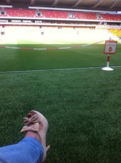 Alice Belaïdi feet photo thumbnail