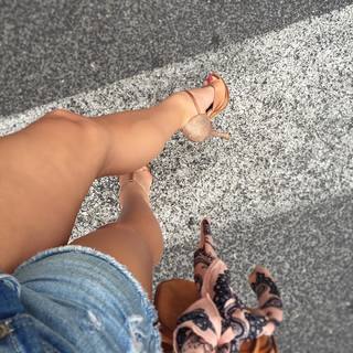 Alice Bellagamba feet photo 3