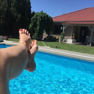 Alice Bendová feet photo 7