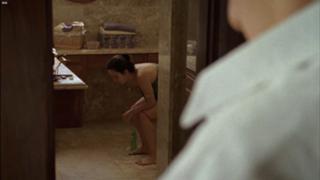 Alice Braga feet photo thumbnail