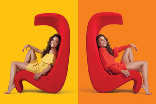 Alice Braga feet photo thumbnail
