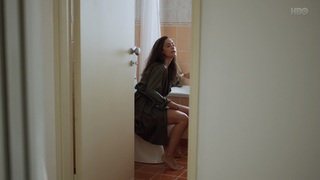 Alice Braga feet photo thumbnail