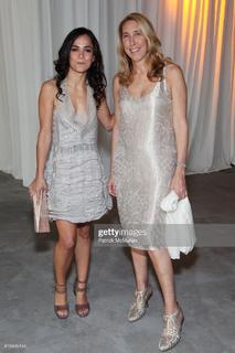 Alice Braga feet photo thumbnail