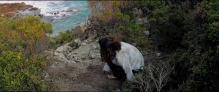Alice Braga feet photo thumbnail