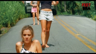 Alice Braga feet photo thumbnail