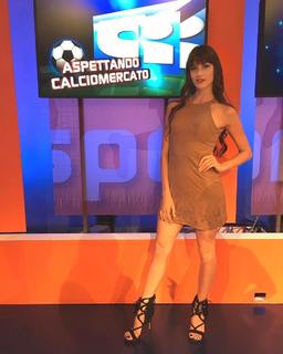 Alice Brivio feet photo 18