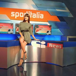 Alice Brivio feet photo 15