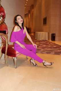 Alice Chan feet photo 10