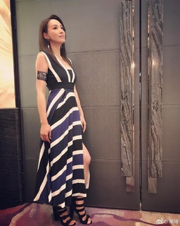 Alice Chan feet photo 8