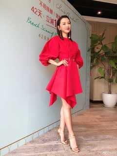 Alice Chan feet photo 4