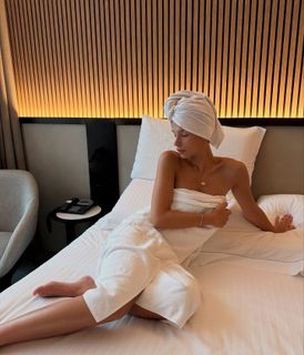 Alice De Bortoli feet photo 8