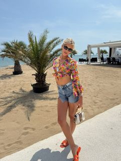 Alice De Bortoli feet photo 15
