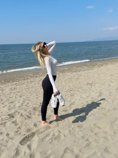 Alice De Bortoli feet photo 11