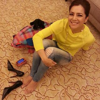 Alice Dixson feet photo 13