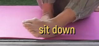 Alice Dixson feet photo 1